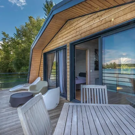 Maison Flottante - Baurech - Lac Prive Nature Дом отдыха *