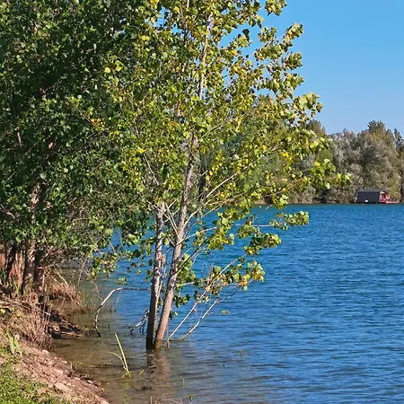 Дом отдыха Maison Flottante - Baurech - Lac Prive Nature