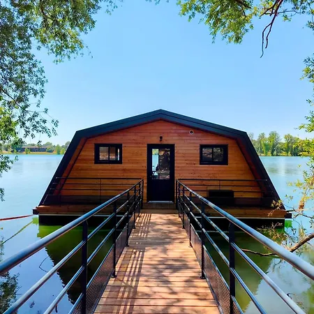 Дом отдыха Maison Flottante - Baurech - Lac Prive Nature Baurech