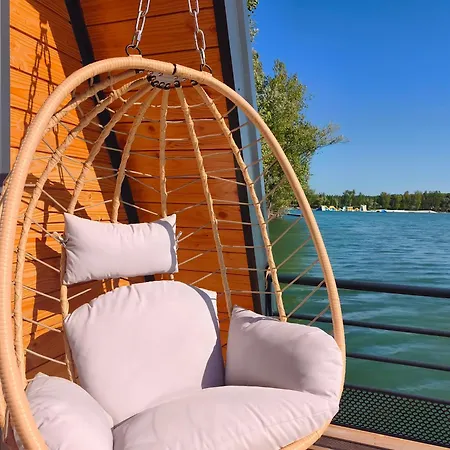 Дом отдыха Maison Flottante - Baurech - Lac Prive Nature