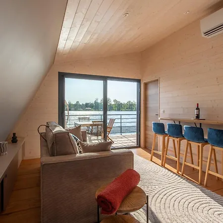Maison Flottante - Baurech - Lac Et Plage Prives * Baurech