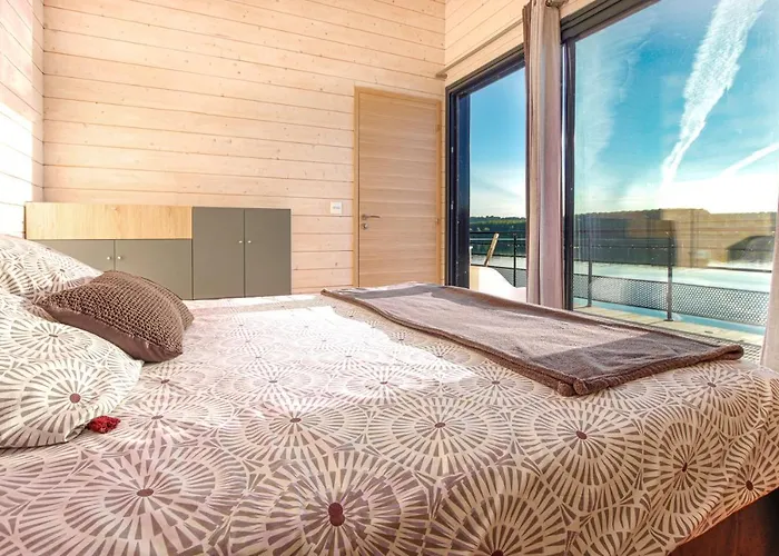 Maison Flottante - Houseboat - Insolite *